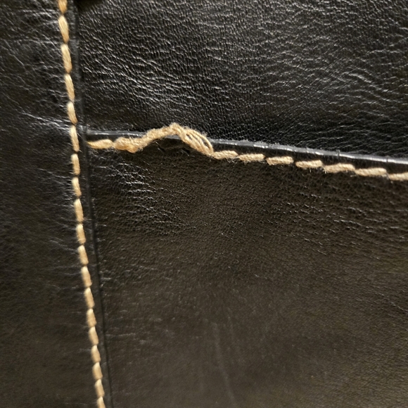 Fossil Black Pebbled Leather Laptop Bag With Cross Body Strap - Picture 7 of 7